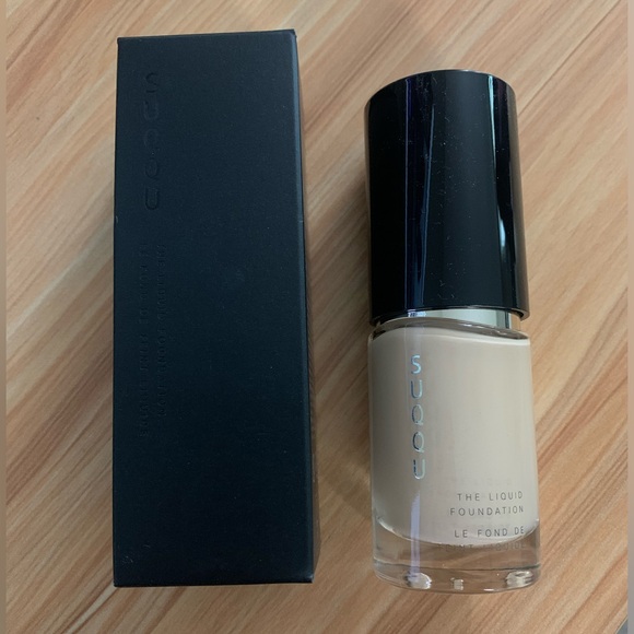 SUQQU The Liquid Foundation 110 NEW WITH BOX - Picture 1 of 3